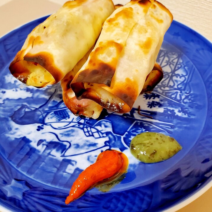 ポテトの棒餃子 ハリッサ添え